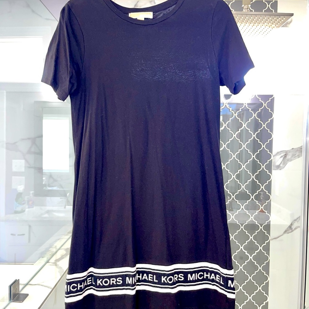 Michael Kors Short Nlack Dress size Medium